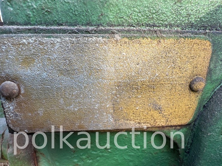 john-deere-b-image-13