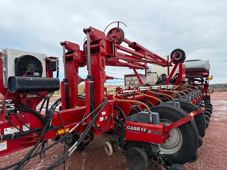 2008-case-ih-1250-image-22