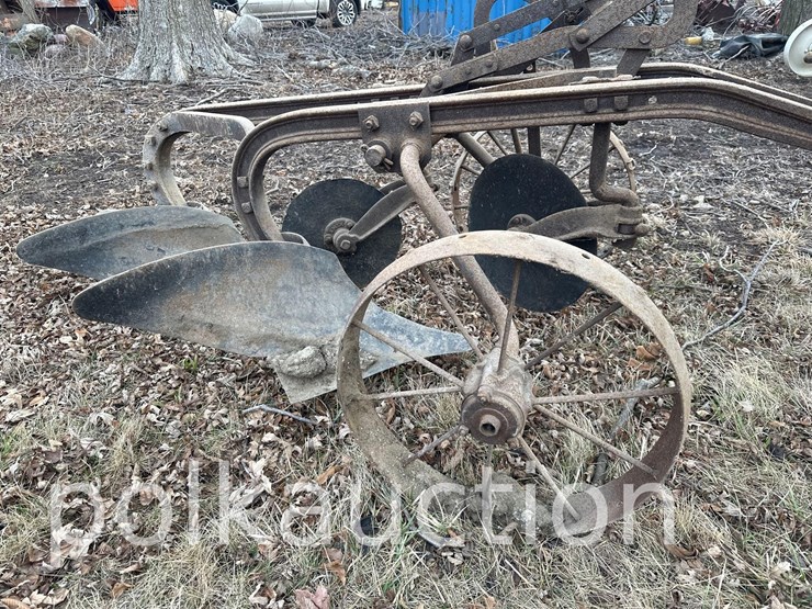 john-deere-2-image-2