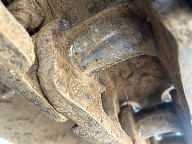 caterpillar-d4g-lgp-image-23