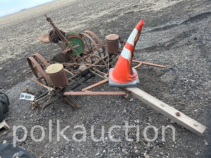 john-deere-2-image-1