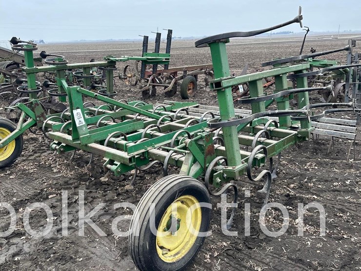 john-deere-3pt-field-cultivator---16'-(hess)-image-1