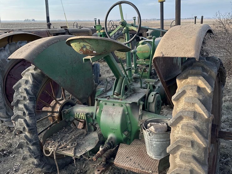 john-deere-b-image-9