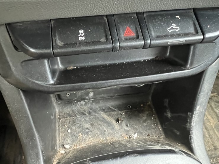 2016-chevrolet-colorado-image-35