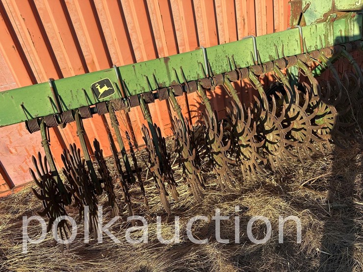 john-deere-400-image-2