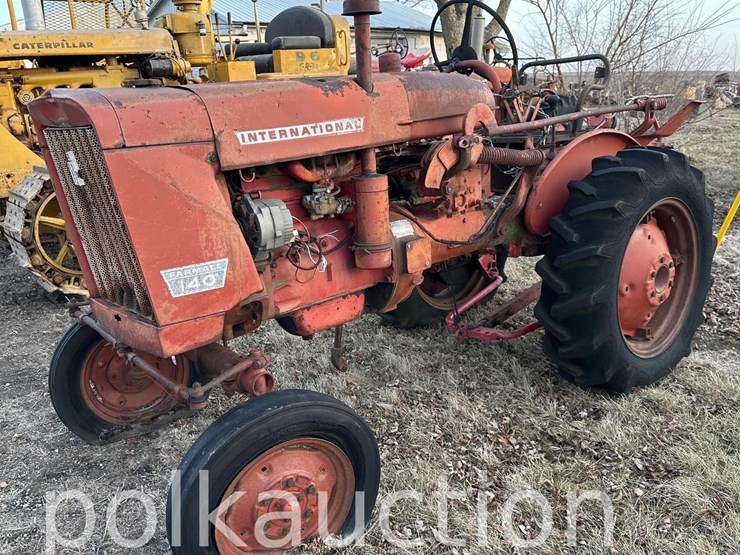farmall-140-(sn#-58908)-(hess)-image-1