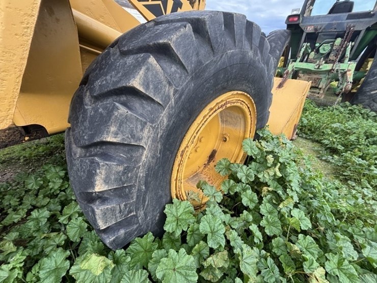 2006-caterpillar-914g-image-11