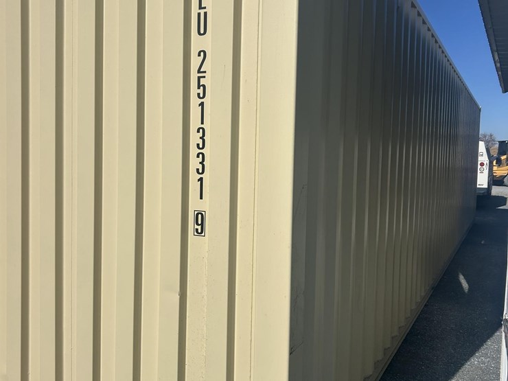 2025-40ft-527-image-3