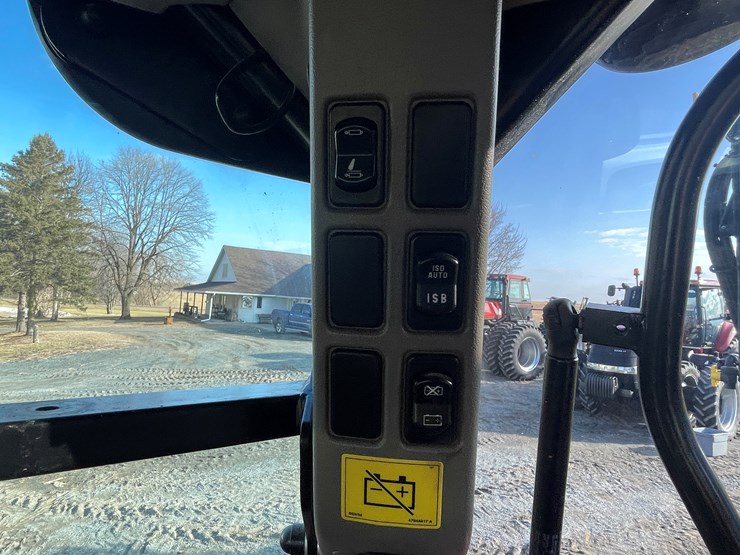 #101-•-case-ih-185-puma-tractor-(2nd-owner)-image-66