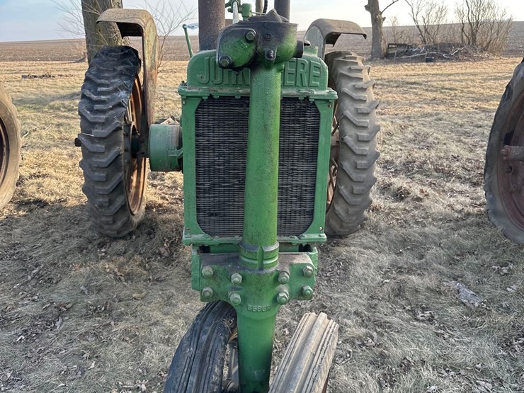 john-deere-b-image-2