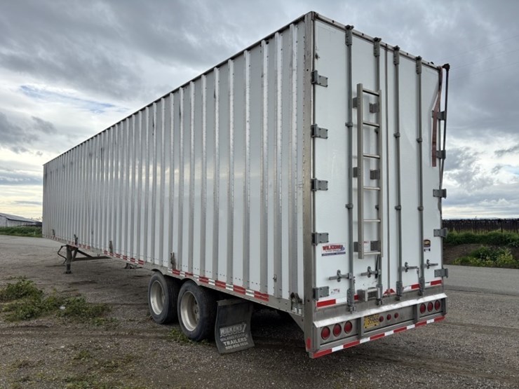 2019-wilkens-walking-floor-image-3