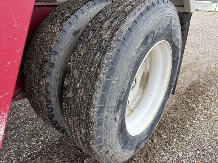 2016-dc-t/a-double-drop-pup-trailer-image-13