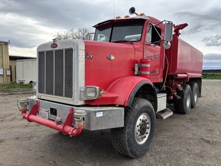2001-peterbilt-357-image-1