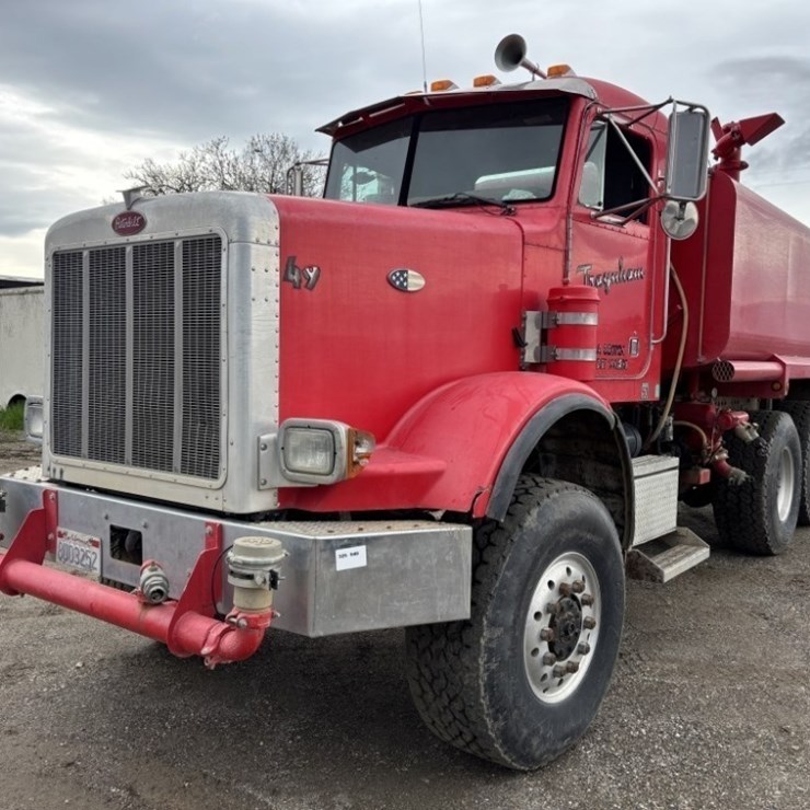 2001 PETERBILT 357