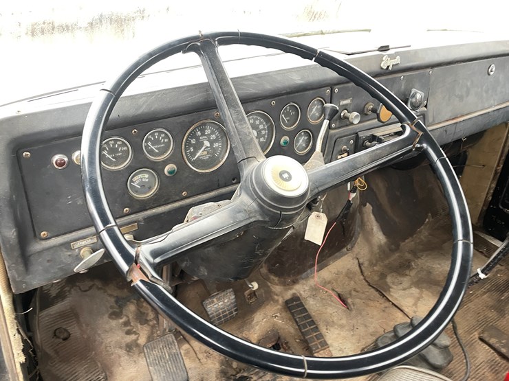 1975-international-fleetstar-2050a-image-44