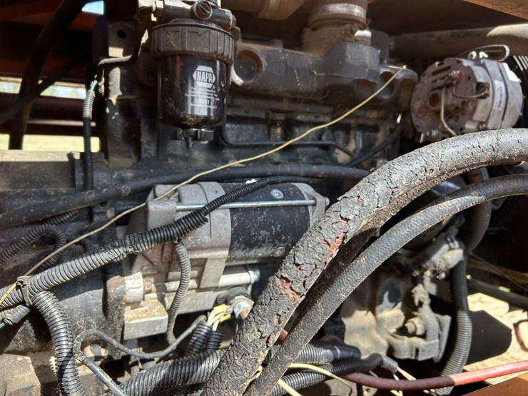 lull-644b-37-image-28