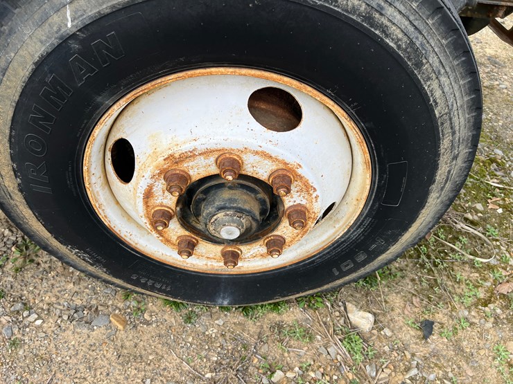 1999-mack-ch613-image-50