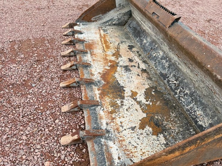 #423-•-lot-423-image-7