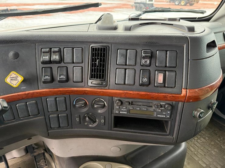 #280-•-lot-280-image-65