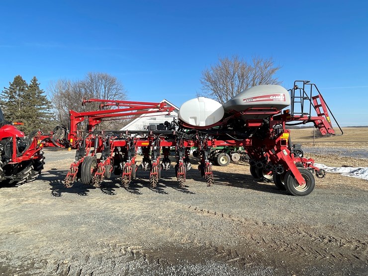 2020-case-ih-2150-image-7