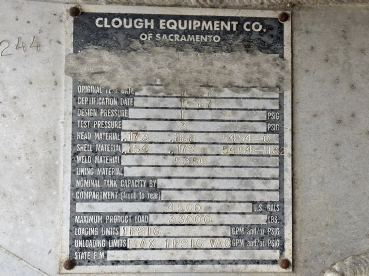1987-clough-4,500-gallon-t/a-tank-trailer-image-25