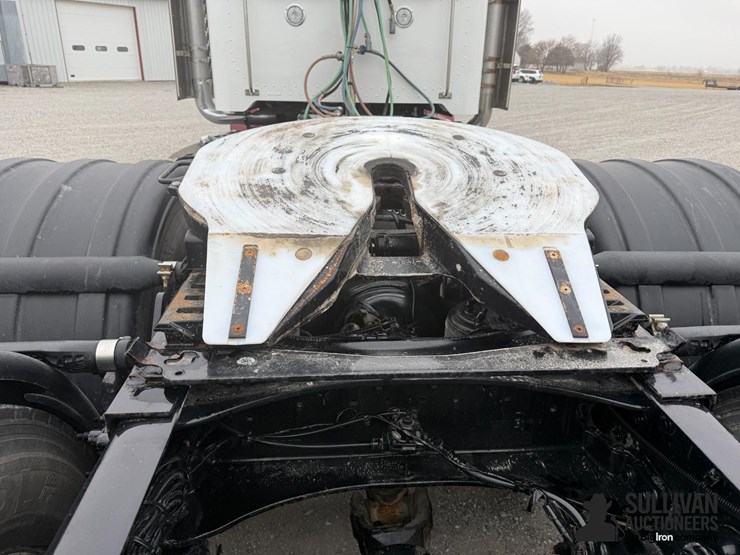 2024-peterbilt-389-image-20