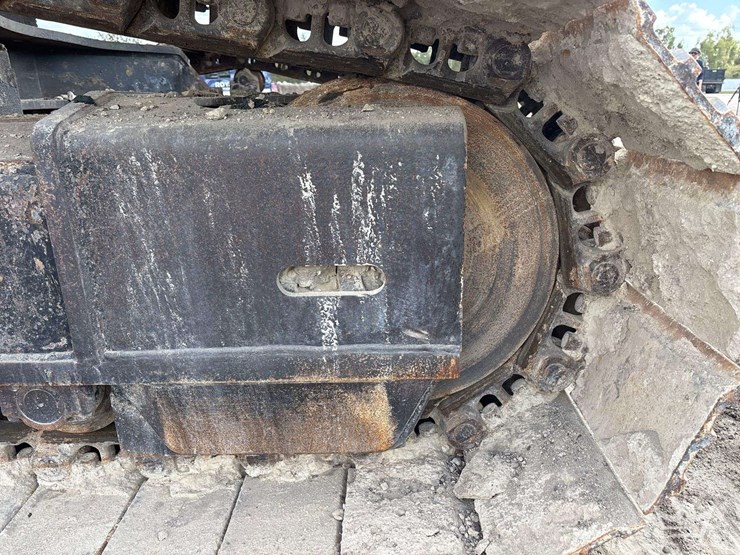 2020-deere-470g-lc-image-43