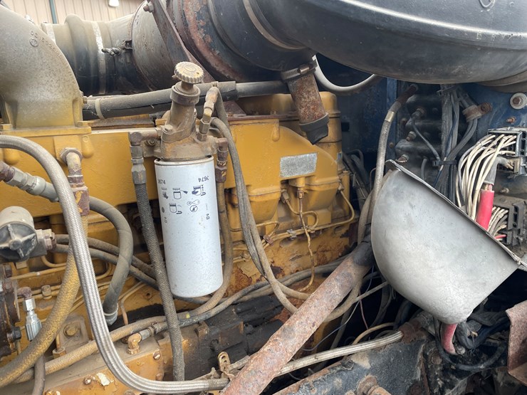 #1041-•-1989-peterbilt-flatbed-truck-tractor-(has-mn-title)-image-30