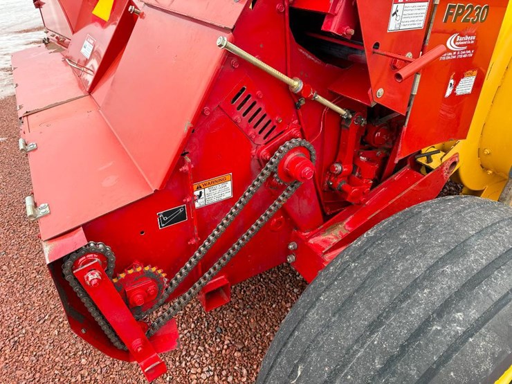 2009-new-holland-fp230-image-33