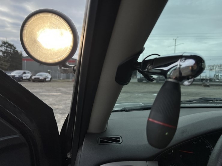 2012-chevrolet-tahoe-image-29