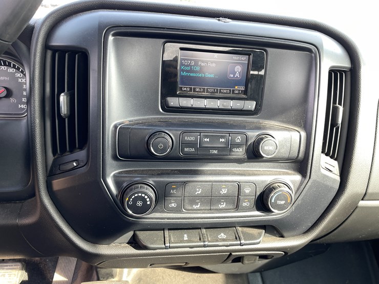 #1474-•-2014-chevy-silverado-pickup-truck-(has-mn-title)-image-41