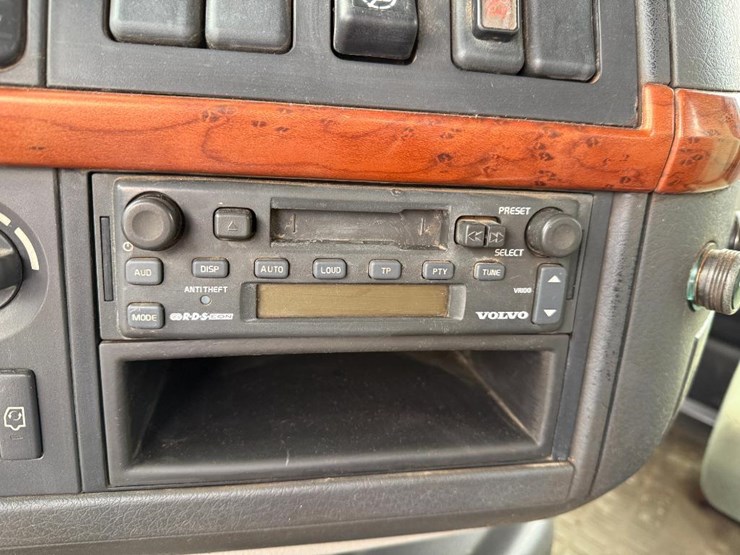 #280-•-lot-280-image-68