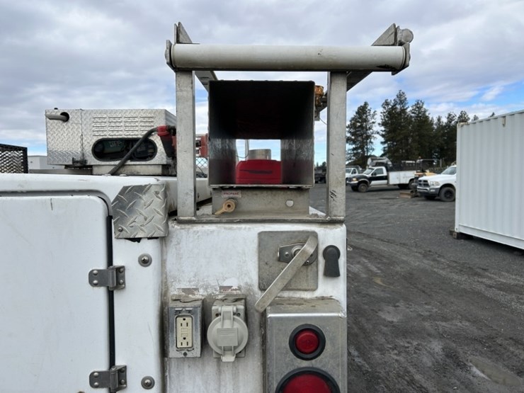 2005-dodge-ram-2500-image-30