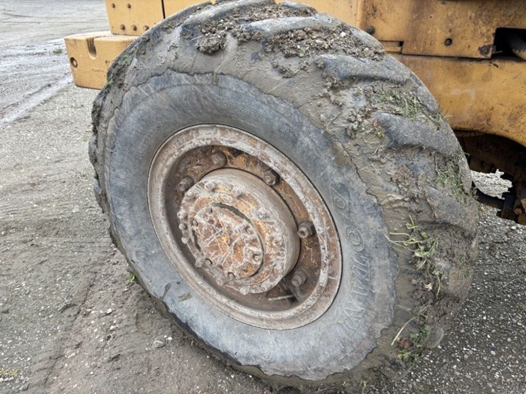 1970-caterpillar-920-image-13