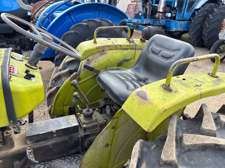 yanmar-ym240-image-10