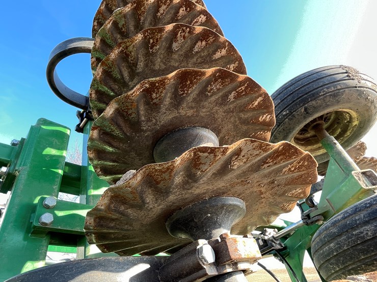 great-plains-2400tm-image-24