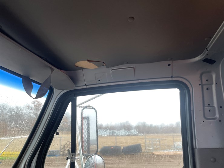 1998-imt-16042-image-47