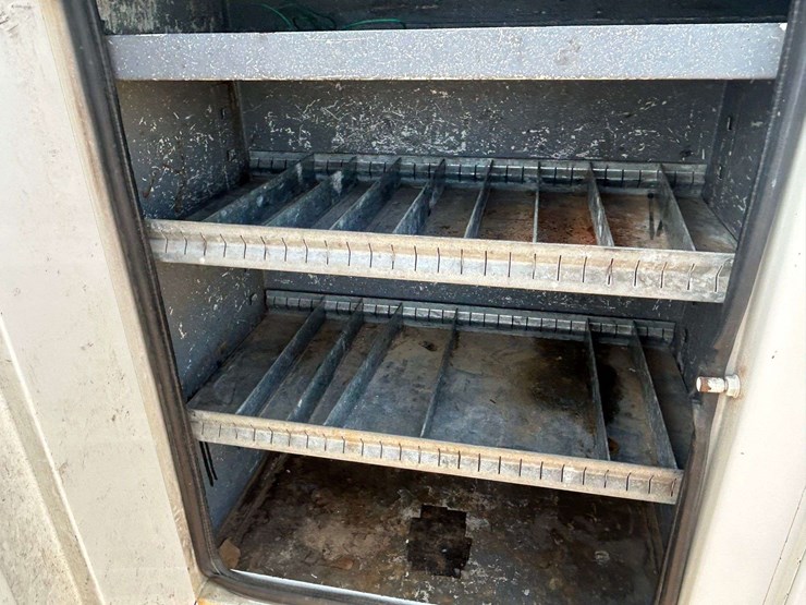 2013-dodge-ram-5500hd-image-18