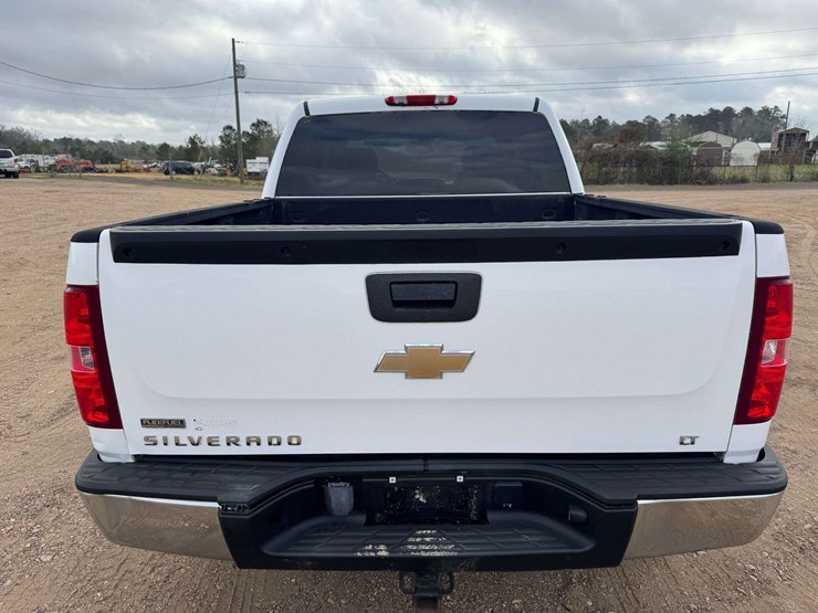 2011-chevrolet-silverado-1500-lt-image-6