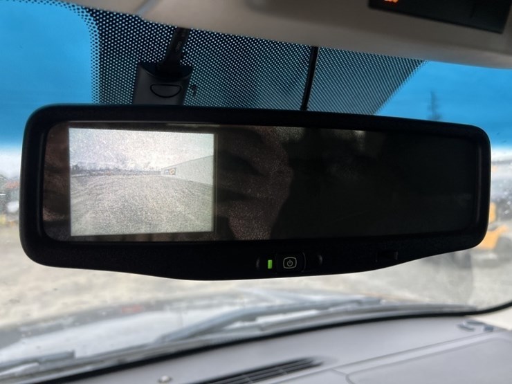 2014-chevrolet-tahoe-image-34