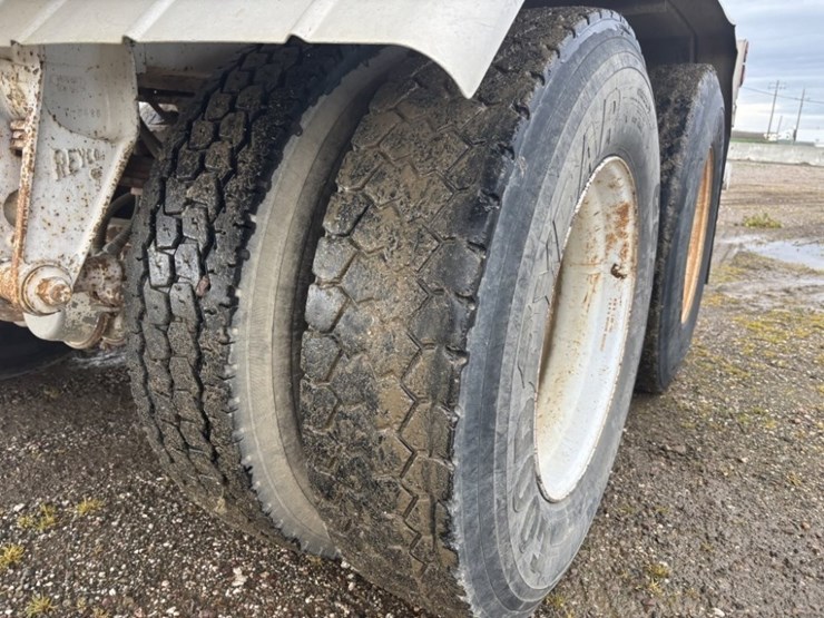 1983-ste-6500-image-10