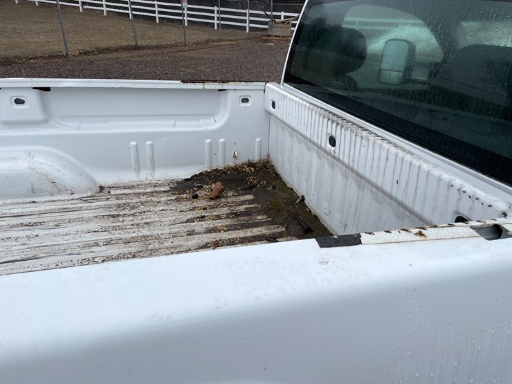 #1476-•-2012-chevy-silverado-pickup-truck-(has-mn-title)-image-11