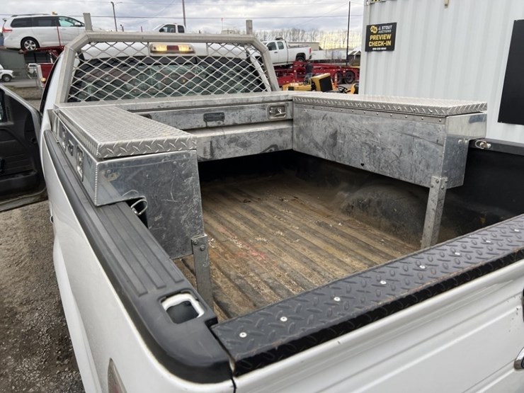 2009-ford-f150-xl-image-22