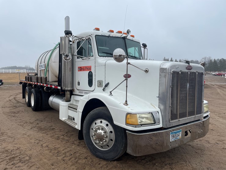 #1041-•-1989-peterbilt-flatbed-truck-tractor-(has-mn-title)-image-4