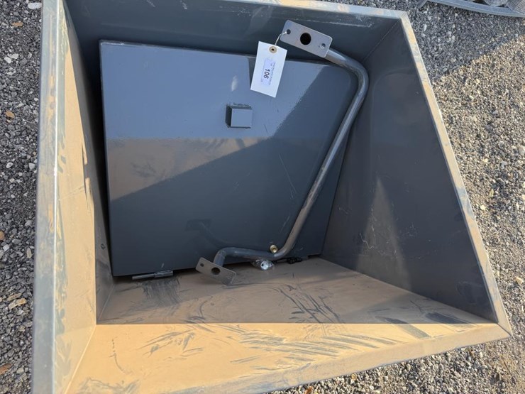 #106-•-mobile-self-loading-dumping-hoppers-image-2