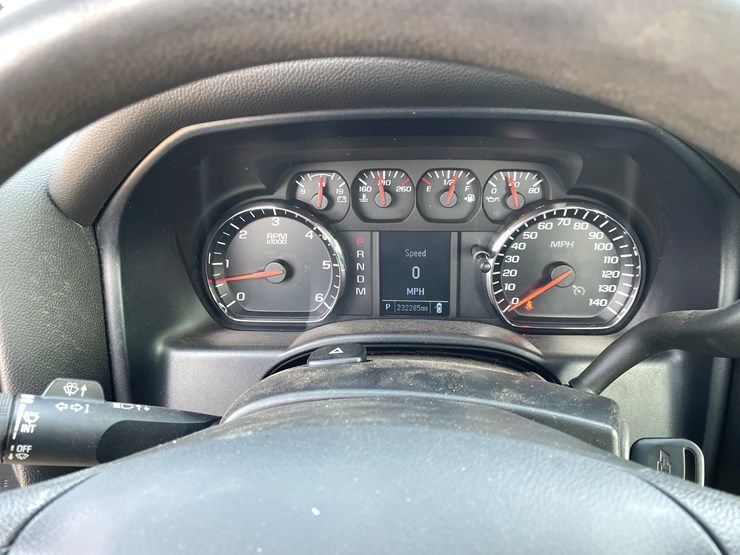 #1474-•-2014-chevy-silverado-pickup-truck-(has-mn-title)-image-42