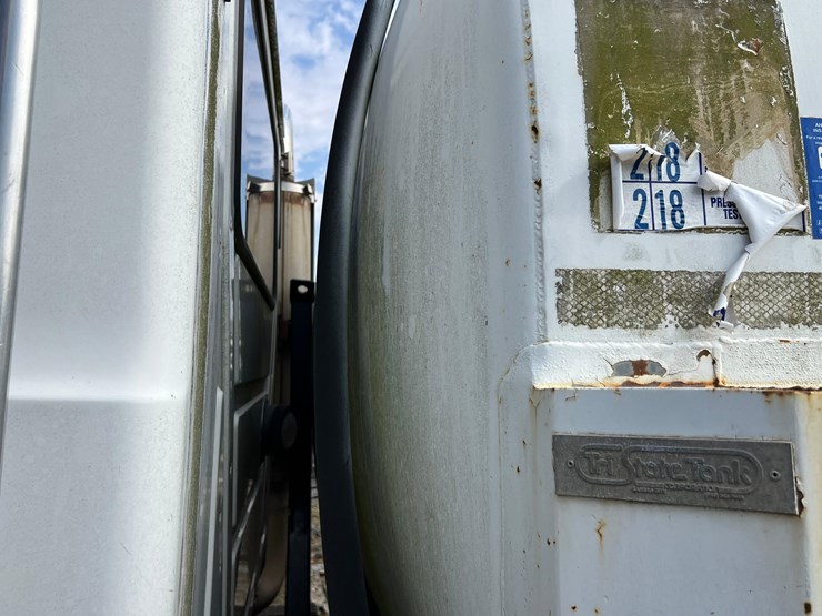 1999-mack-ch613-image-11