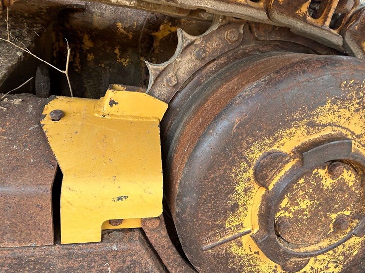 caterpillar-d4g-lgp-image-42