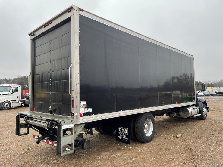 2022-kenworth-t370-image-4