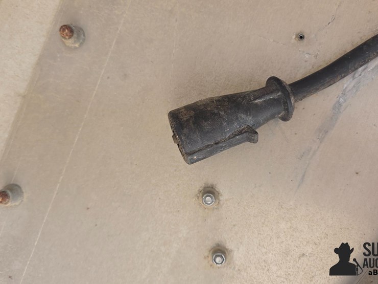 2022-eby-livestock-trailer-image-12